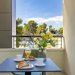 Beachfront Wave Srzic Apartamento Makarska