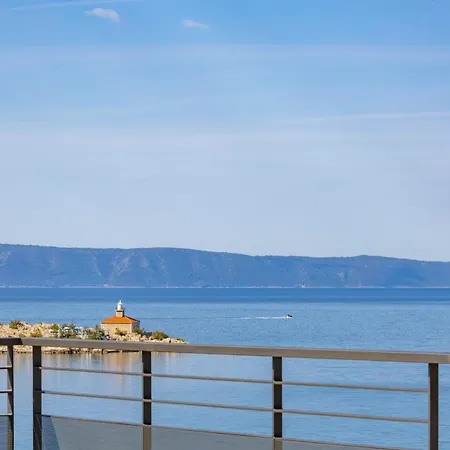 Beachfront Wave Srzic Apartamento Makarska